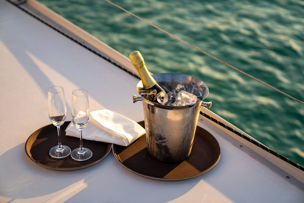 majorca-in-party-champagne